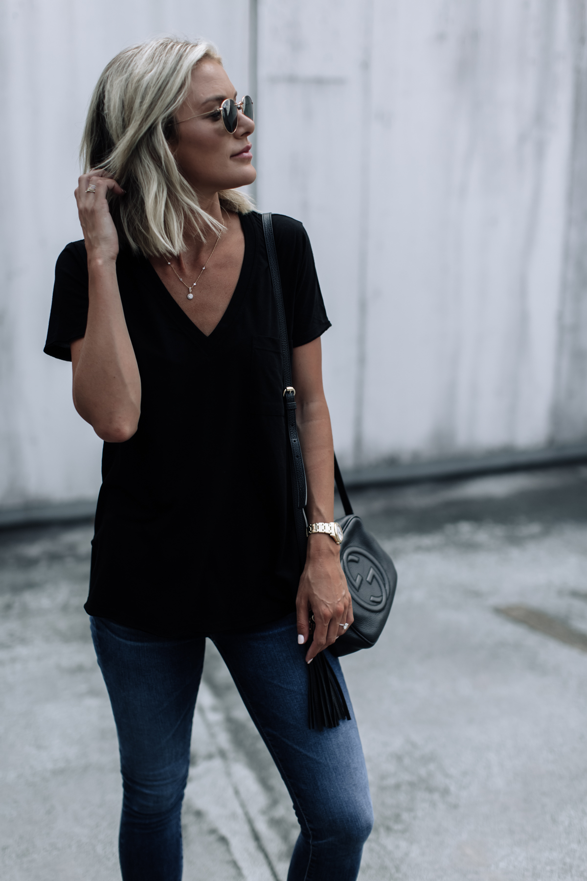 best black basic tee from nordstrom anniversary sale 2017