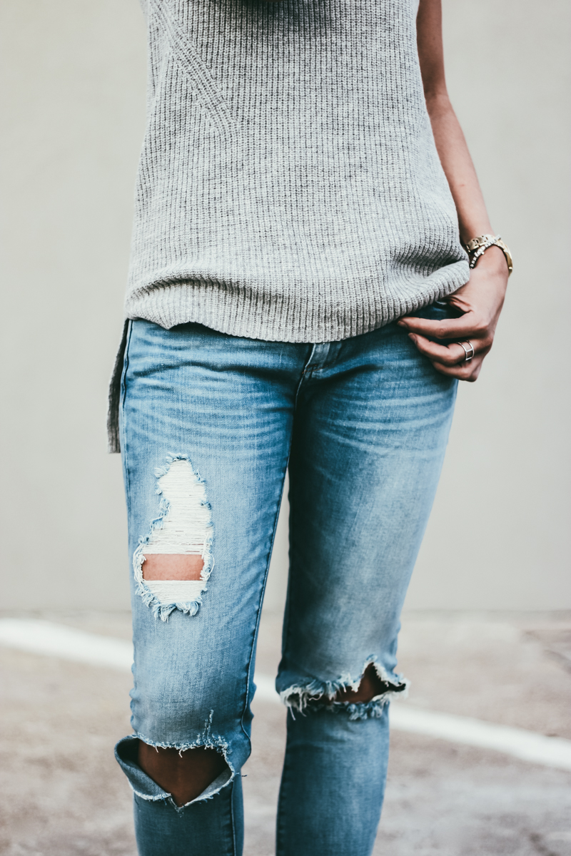 knit-sweater-and-jeans