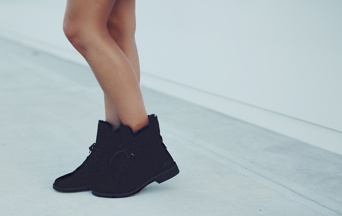 UGG-quincy-laceup-boots