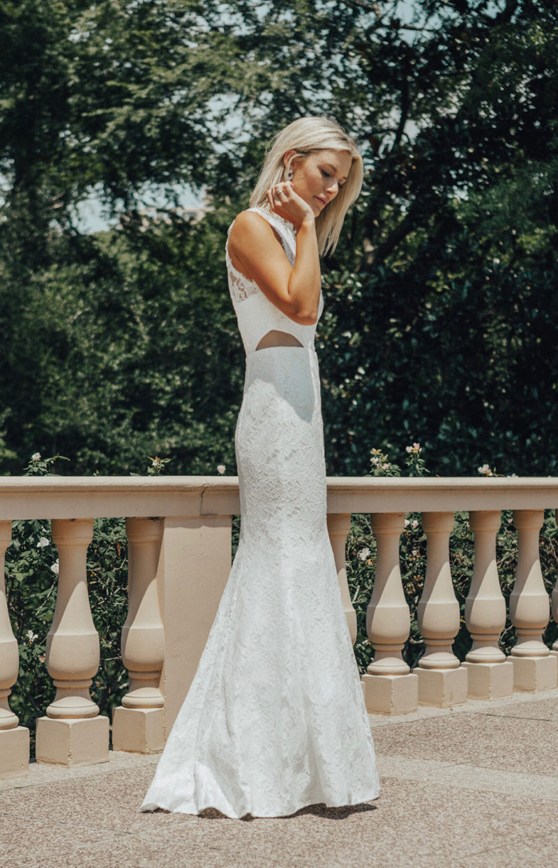white lace trumpet wedding dress for the bride on a budget