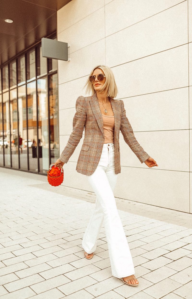 a 70's style look worn by So Sage Blog